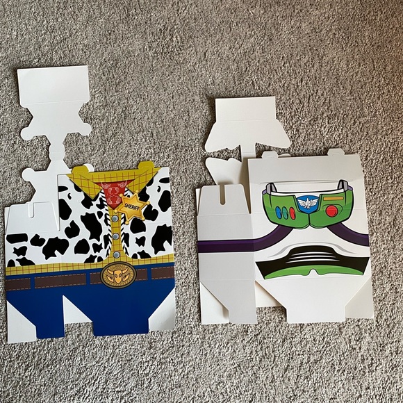 New in Package Toy Story 26 cardboard party favor boxes - Picture 2 of 4